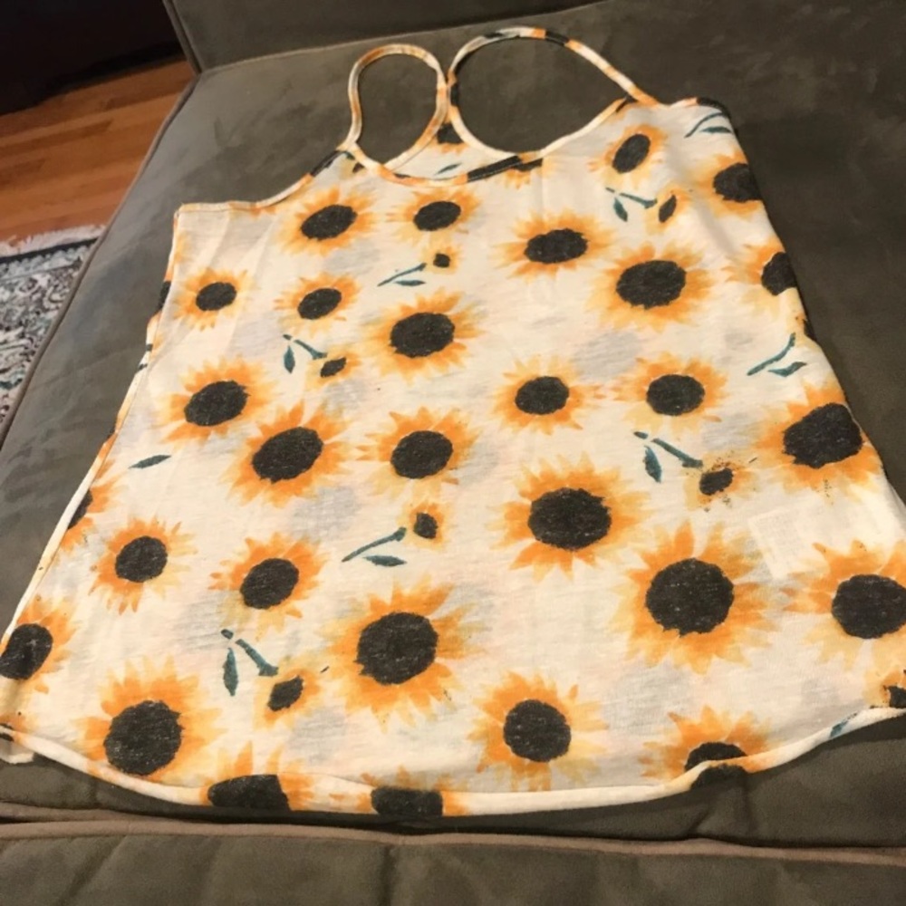 URBAN OUTFITTERS. SunFlower Tank. SZ. M